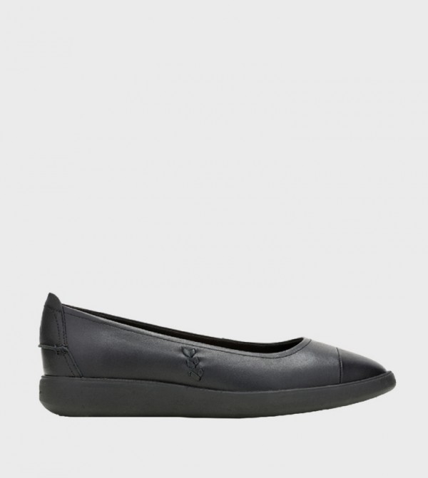 AURA Almond Toe Ballerinas