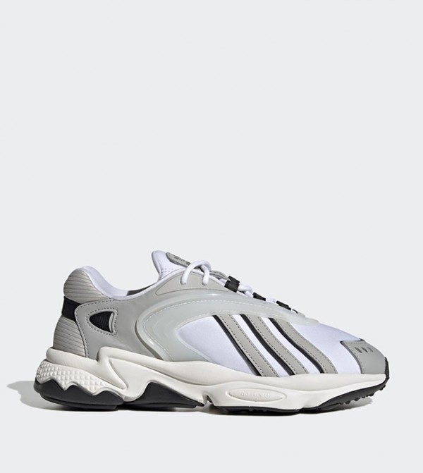 Tephra runner sale sneaker adidas