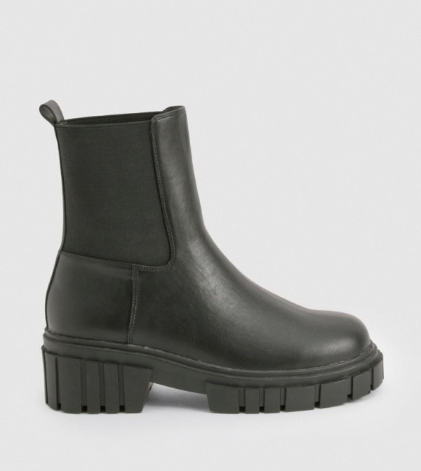 Wide Fit Cleated Sole Chelsea Boots