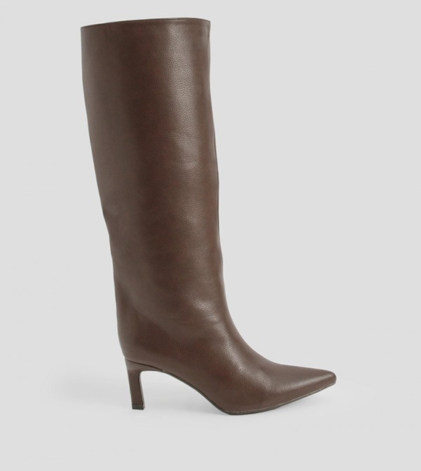 بوت بطول الركبة