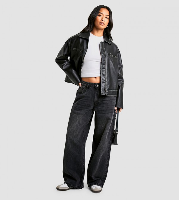 Petite Solid Boyfriend Jeans