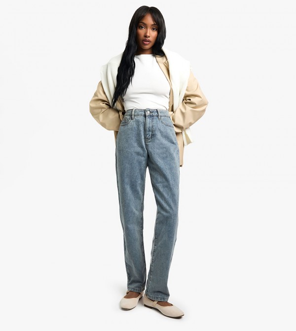 High Waist Straight Fit Jeans