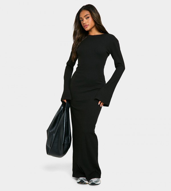 فستان ماكسي بأكمام واسعة