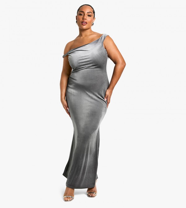 Curve Velvet Asymmetric Shoulder Maxi Dress