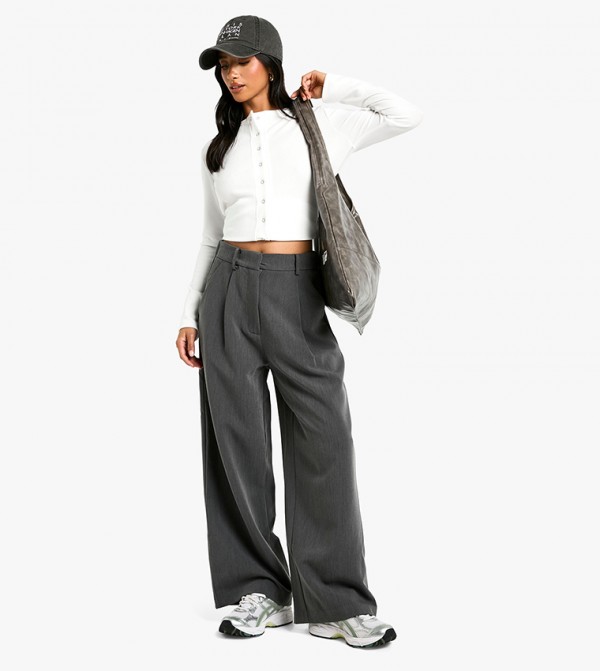 Petite Button Closure Tailored Wide Leg Trousers