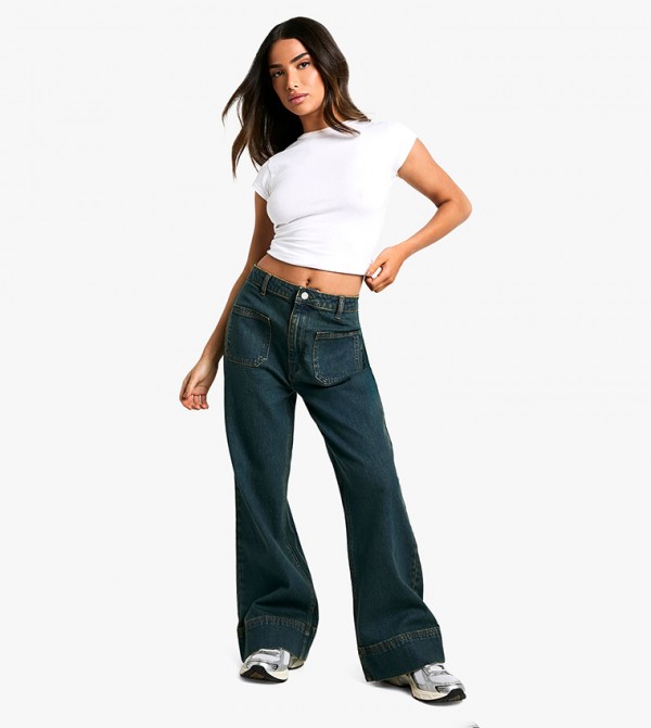 Petite Pocket Detail Flared Jeans