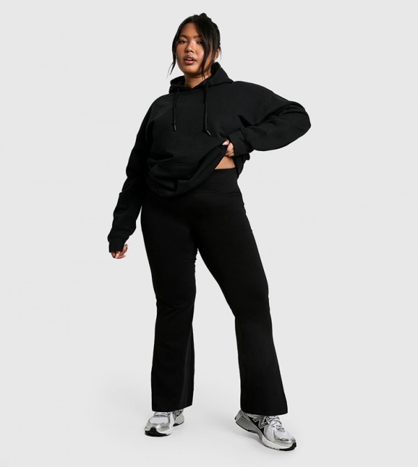 Curve Elastic Waist Flared Trousers