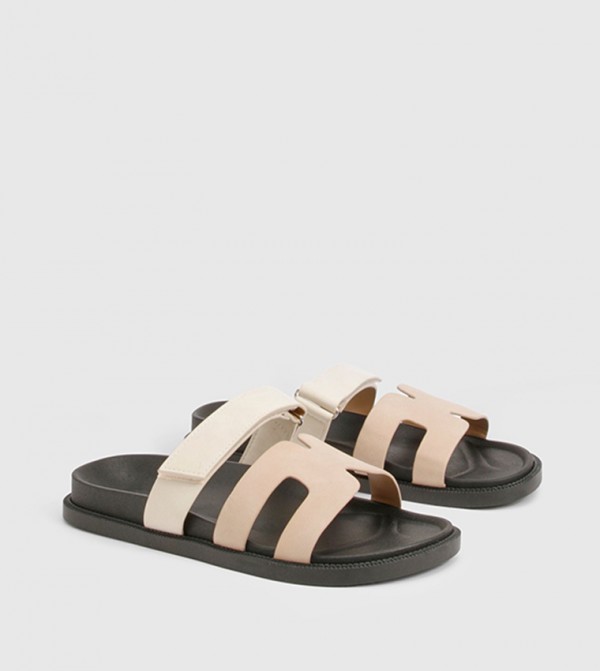 Wide Fit Contrast Cut Out Sliders