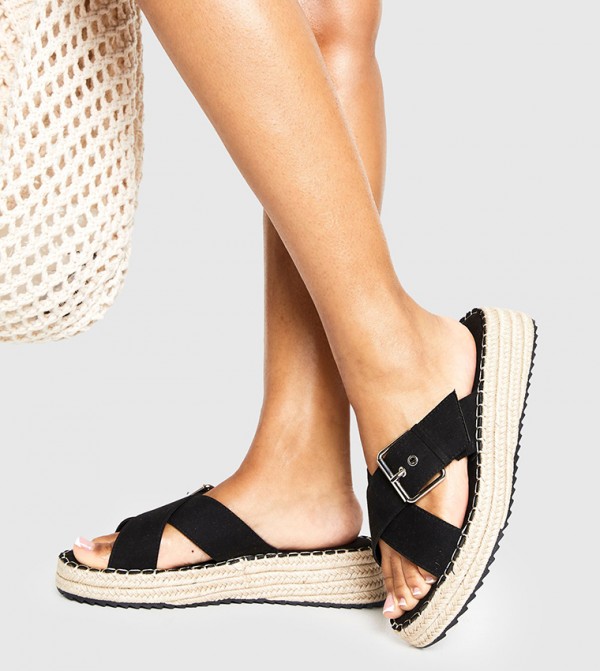 Chunky Buckle Crossover Platform Sandals
