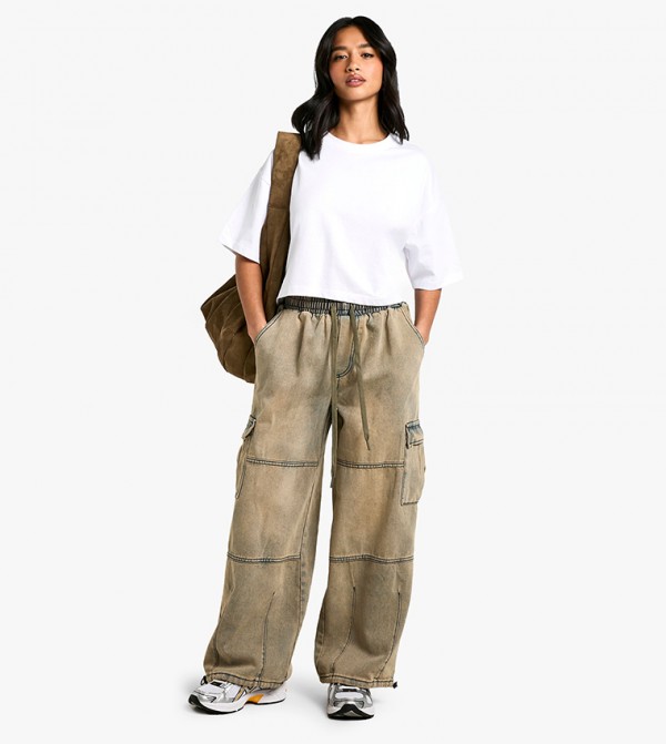 Petite Vintage Wash Elastic Waist Baggy Cargo Jeans
