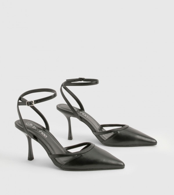 Cut Out Detail Pumps