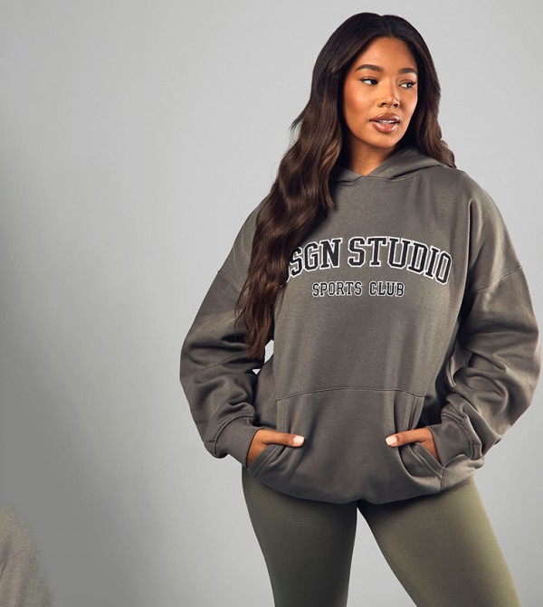 Curve Dsgn Studio Appliqued Oversized Hoodie