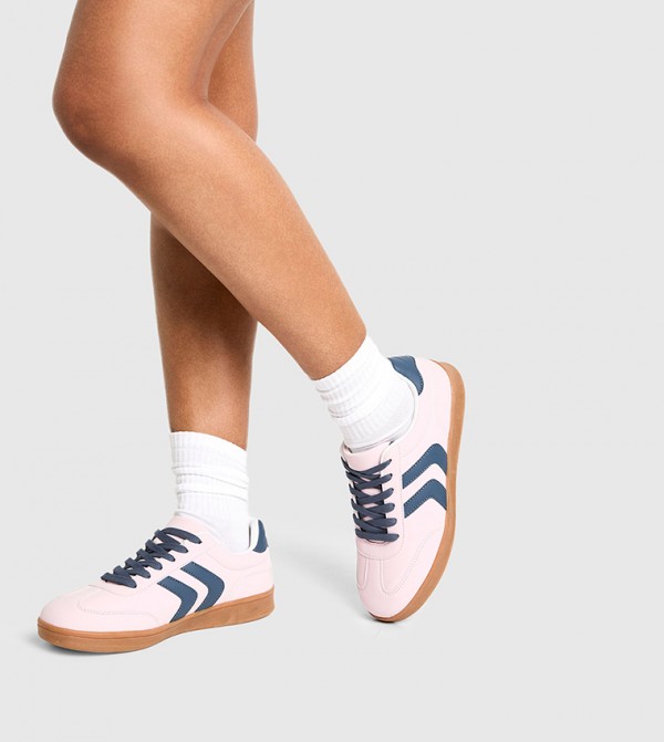Color Block Lace Up Sneakers