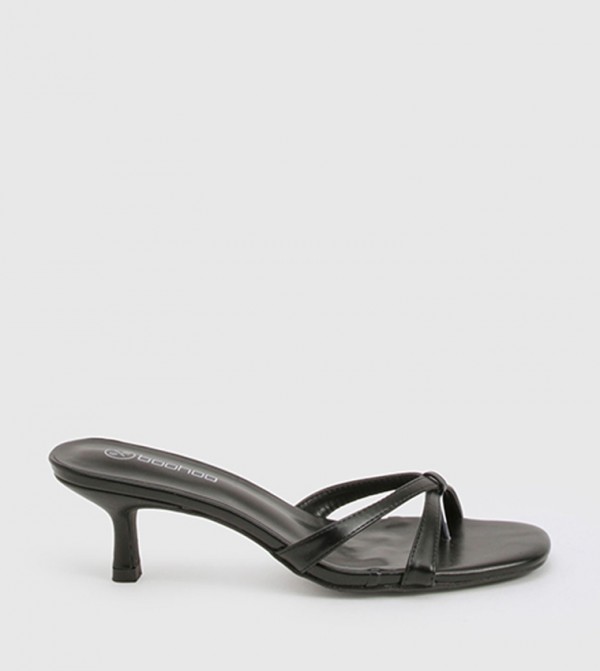 Toe Post Kitten Heel Sandals