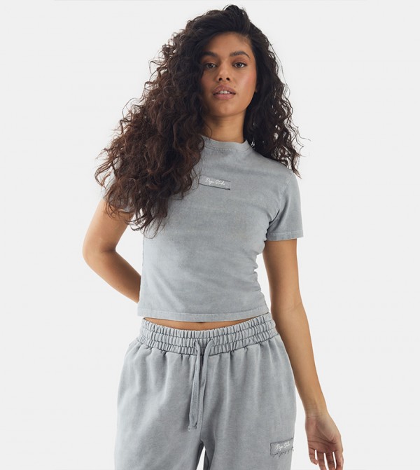 DSGN Label Short Sleeves Fitted T-Shirt