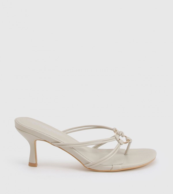 Hardware Ring Detail Toe Post Heel Sandals
