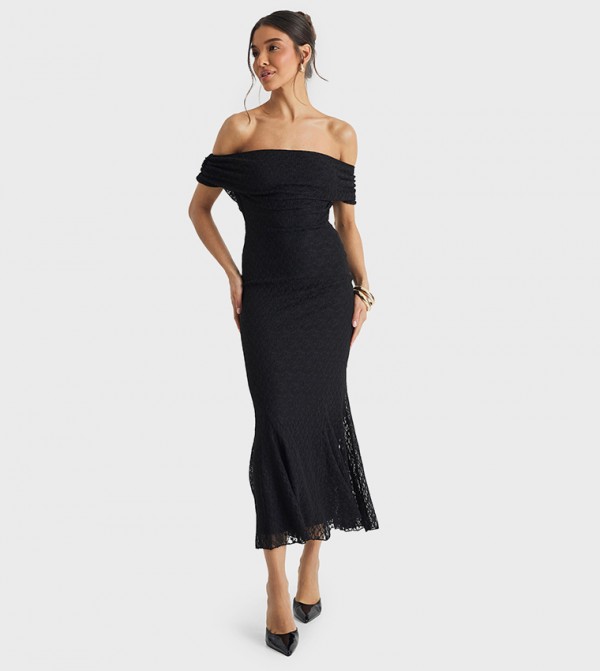 Off Shoulder Lace Pleated Midaxi Dress