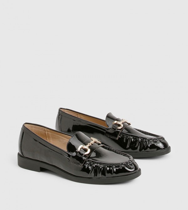 Ruched Hardware Detail Loafers