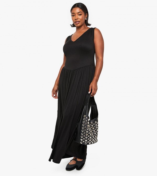 Curve Scoop Neck Drop Waist Maxi Dress