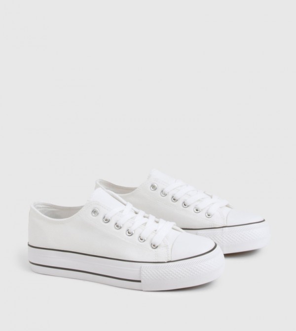 Low Top Platform Lace-Up Sneakers