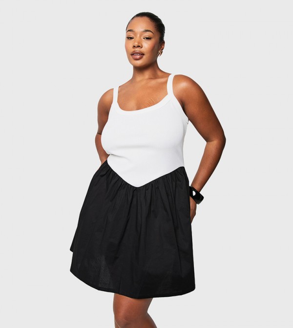 Curve Contrast Fabric Strappy Skater Mini Dress