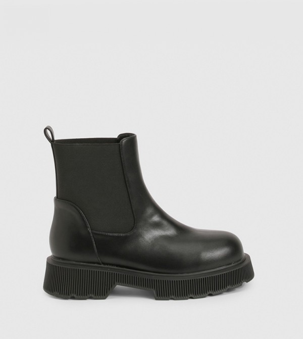 Chunky Low Block Heel Chelsea Boots