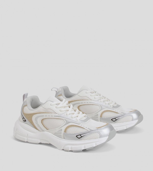 حذاء سنيكرز سميك برباط 