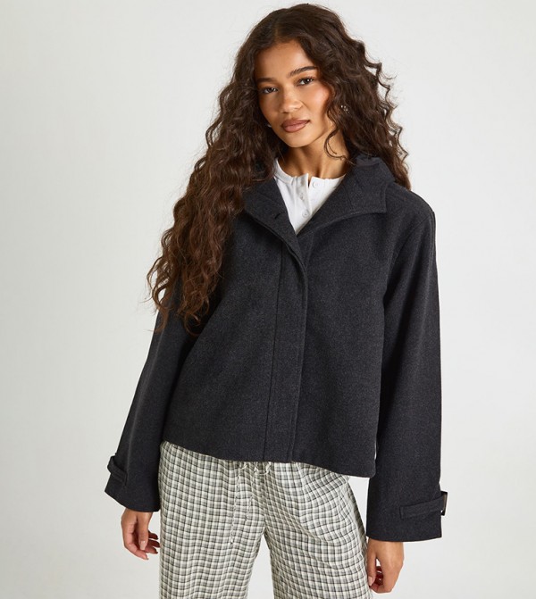 جاكيت شبه صوف بهودي وكم طويل 