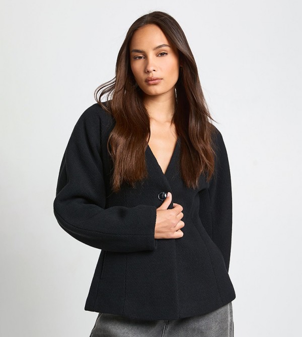 جاكيت صوف بخصر مشدود