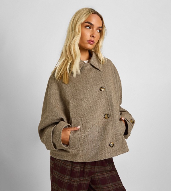 جاكيت صوف بياقة 