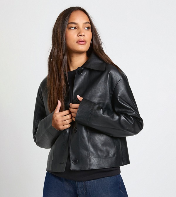 جاكيت جلد صناعي بأزرار