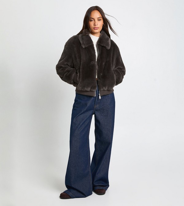 جاكيت فرو صناعي بياقة سحاب 