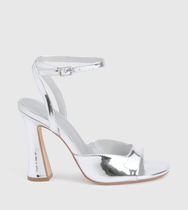 Glossy Peep Toe Flared Heels Sandals