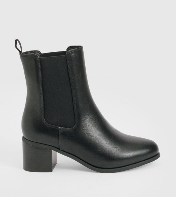 Wide Fit Heeled Chelsea Boots