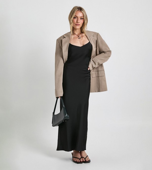 فستان ماكسي ساتان سادة للمقاسات الصغيرة