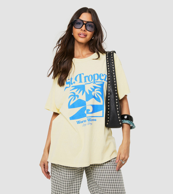 تيشيرت بطبعة بياقة مستديرة