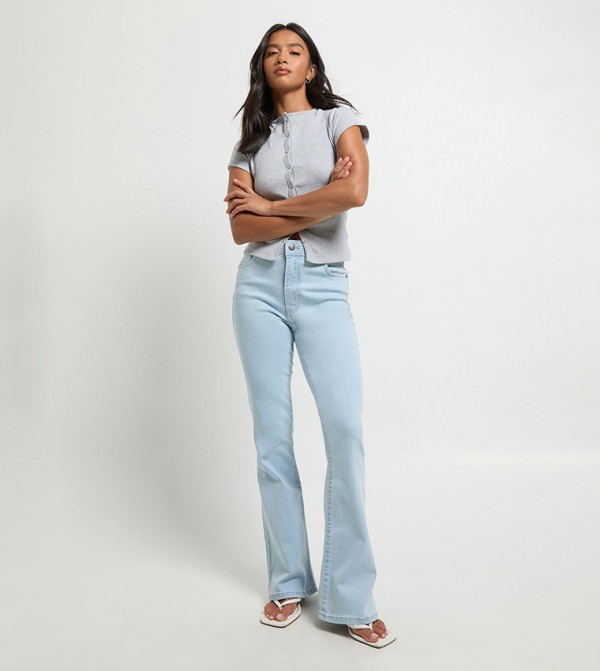 جينز فلير بخصر عالي للمقاسات الصغيرة 