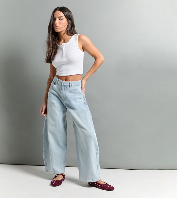 Petite Mid Waist Barrel Jeans
