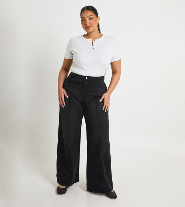 جينز واسع للمقاسات الكبيرة 