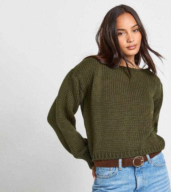 سويتر مرن واسع برقبة دائرية