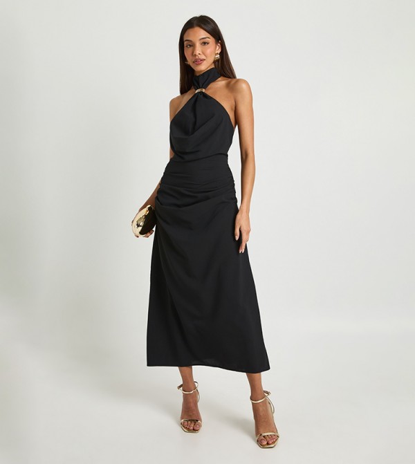 فستان ميدي بياقة هالتر 