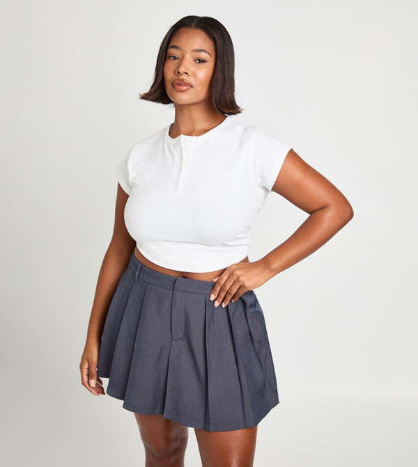 Curve Pleated Skort