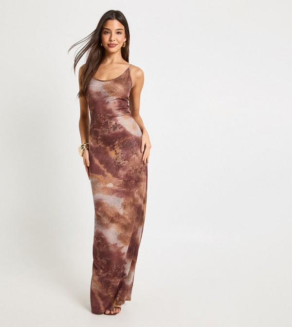 فستان ماكسي بياقة سكوب وطبعة 