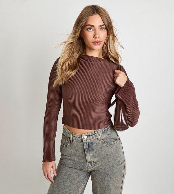 Plisse Boat Neck Long Sleeves Crop Top