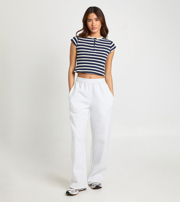 بنطلون رياضة بقصة مستقيمة 