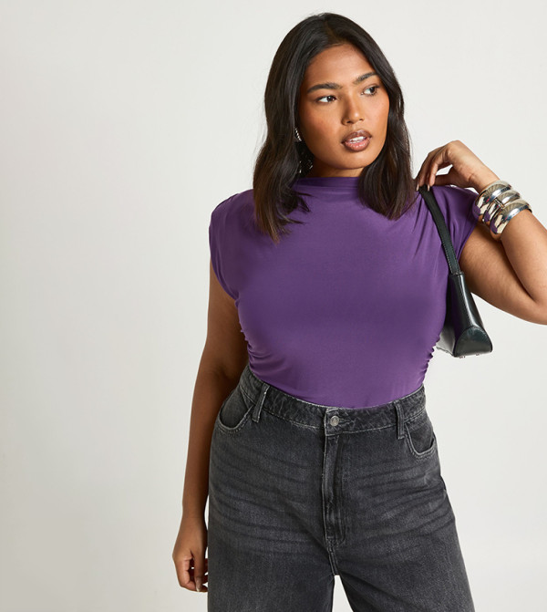 توب باديسوت بلا كم بأكتاف مبطنة للمقاسات الكبيرة 