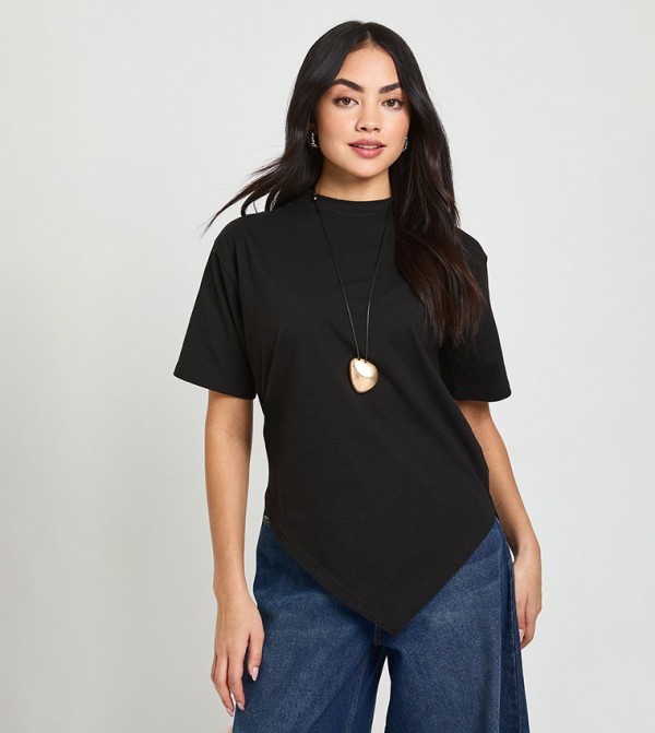 Short Sleeves Asymmetric Hem T-Shirt