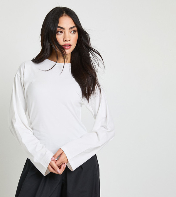 توب بكم فلير وخصر مزموم 