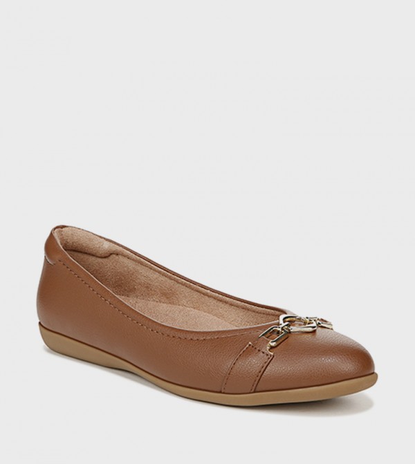 VIVIENNE-O Metal Accent Ballerinas