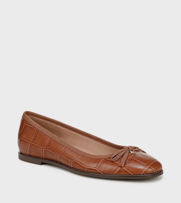 ESSENTIAL Textured Ballerinas